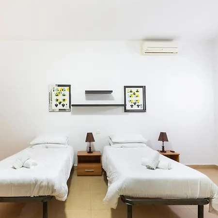 Spacious Pv Close To Clubs & Schools With Wifi By 360 Estates Διαμέρισμα *