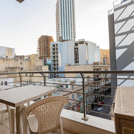 Spacious Pv Close To Clubs & Schools With Wifi By 360 Estates * Saint Julian's