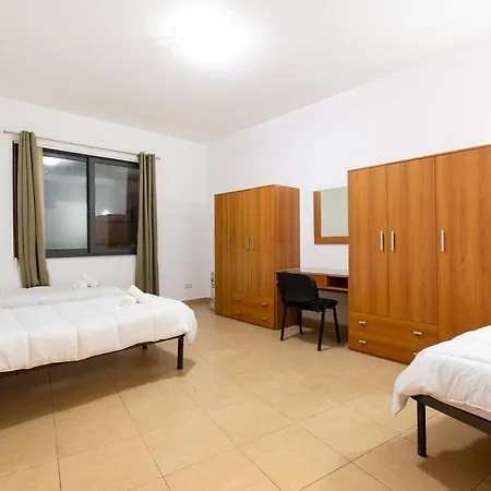 Spacious Pv Close To Clubs & Schools With Wifi By 360 Estates Appartement San Ġiljan